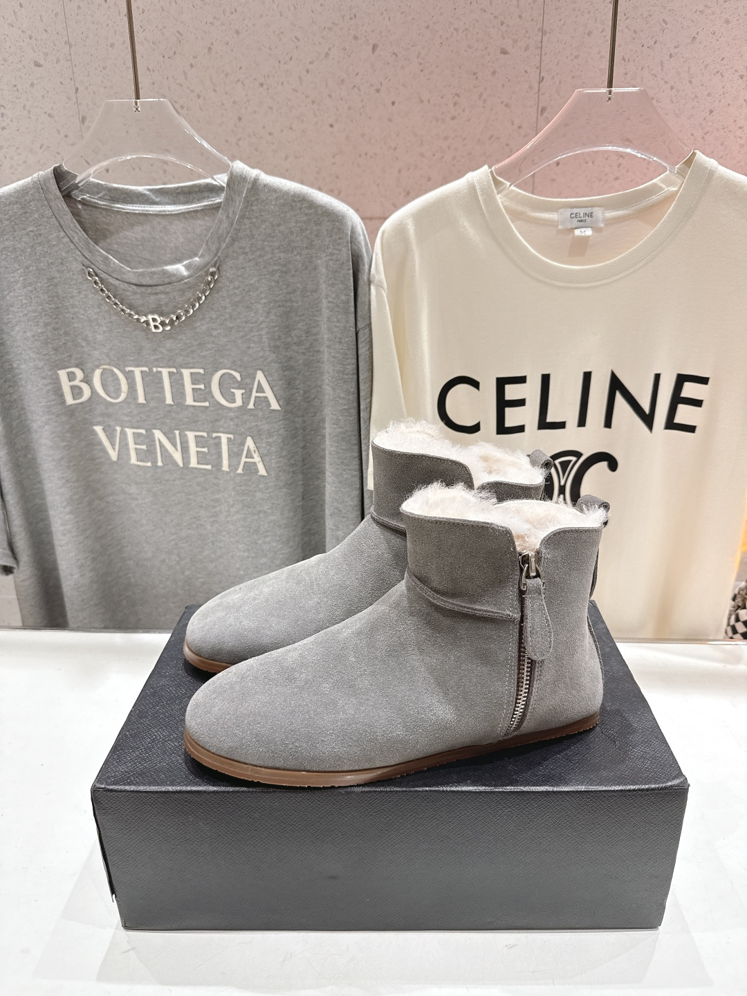 高版本出厂「ALAiA」ALA 阿莱亚F016 2025ss/秋冬·大热款平底侧拉链羊毛短靴雪地靴自带时