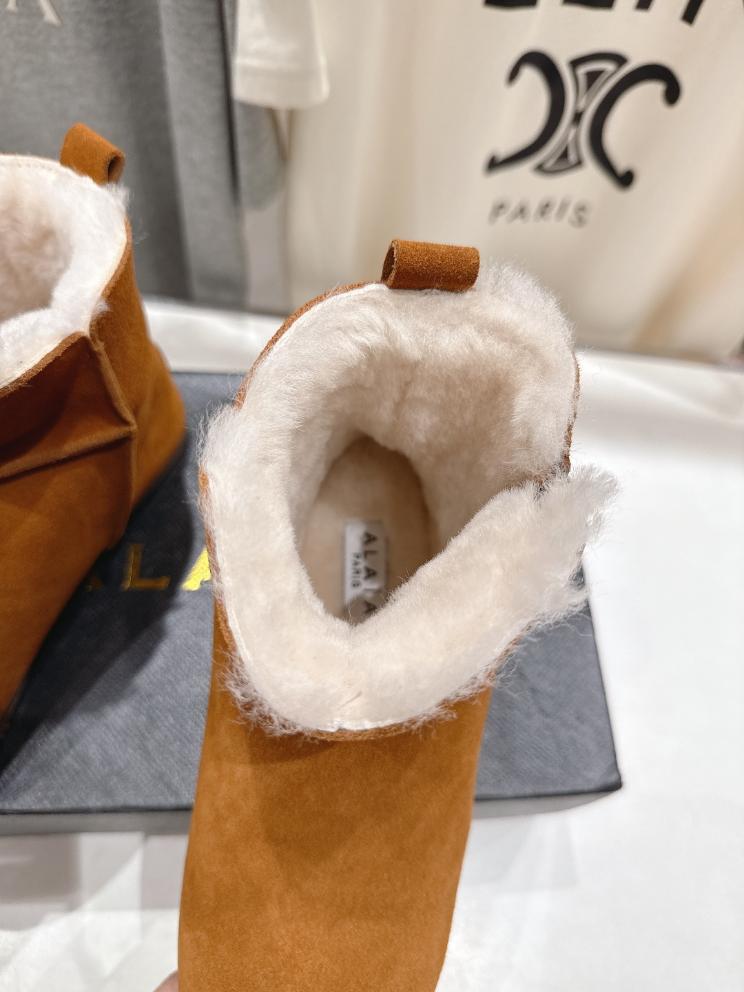 高版本出厂「ALAiA」ALA 阿莱亚F016 2025ss/秋冬·大热款平底侧拉链羊毛短靴雪地靴自带时