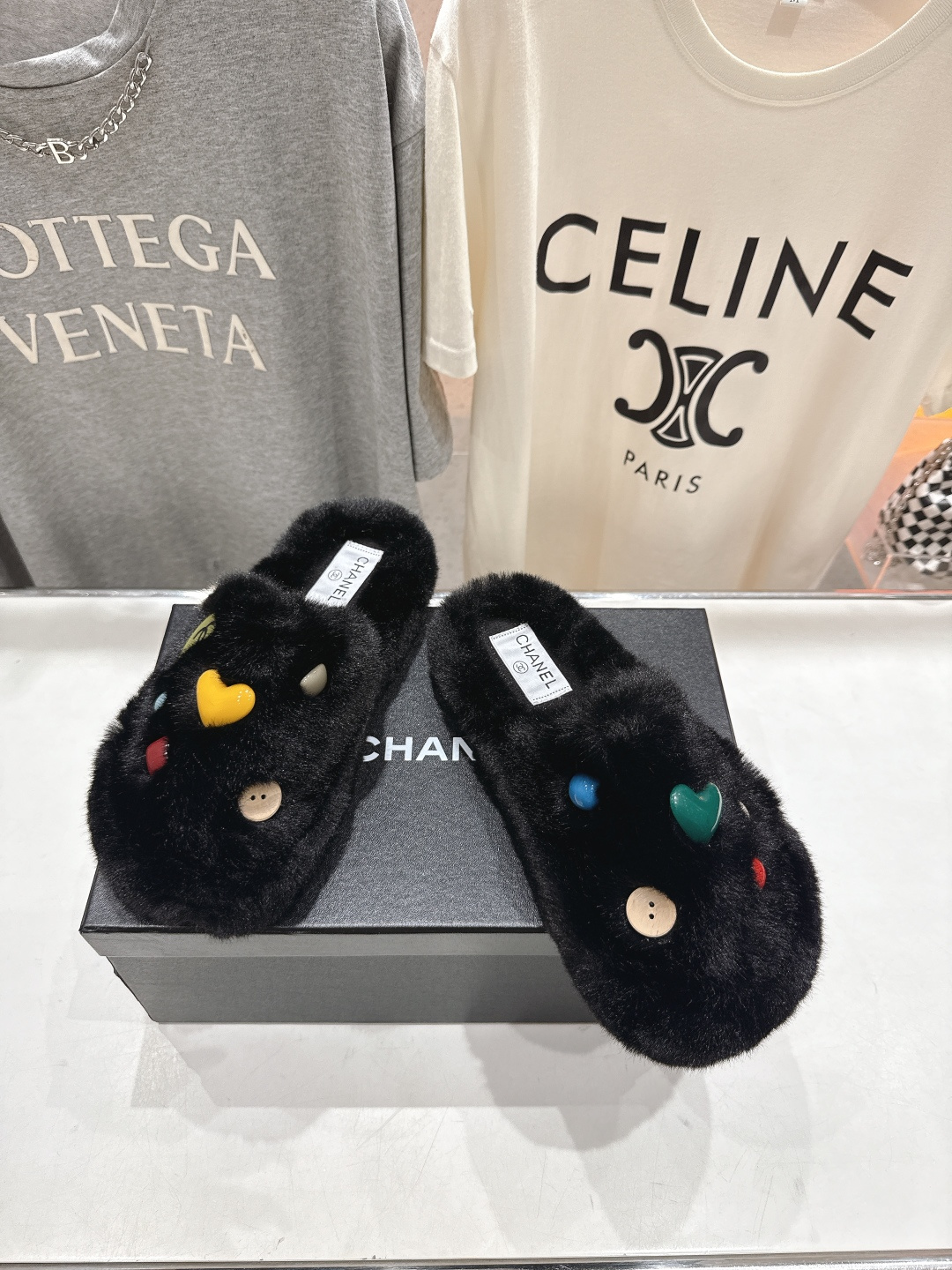 高版本出厂 官网同步.新品毛拖/顶级版本CHANEL*小香F036 2025ss独家爆款系列毛毛拖鞋！秋