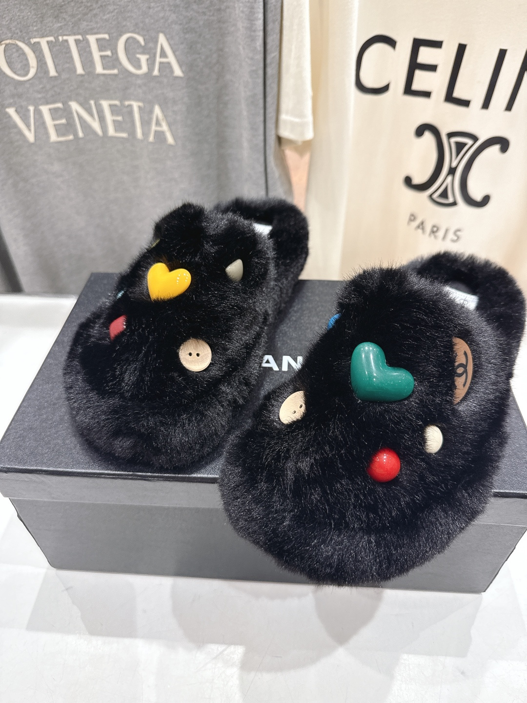 高版本出厂 官网同步.新品毛拖/顶级版本CHANEL*小香F036 2025ss独家爆款系列毛毛拖鞋！秋