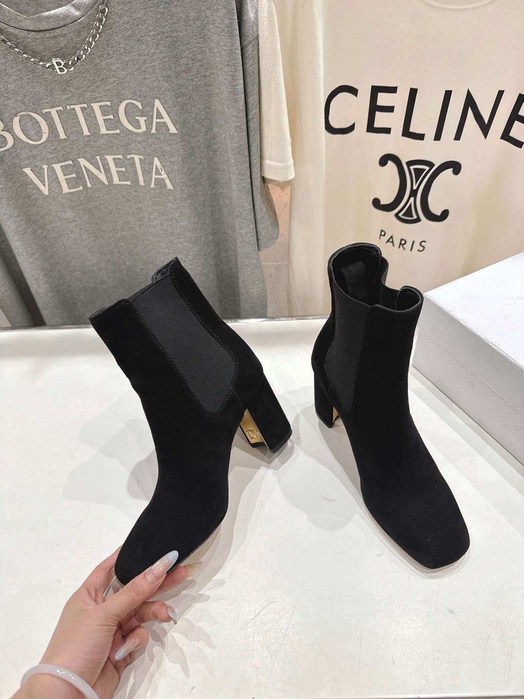 高版本出厂 Dior*迪奥D家F031 2025ss新款️高跟短靴强烈推荐款～气质十足的女王范.最优雅的