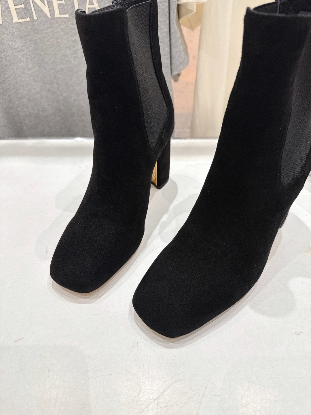 高版本出厂 Dior*迪奥D家F031 2025ss新款️高跟短靴强烈推荐款～气质十足的女王范.最优雅的