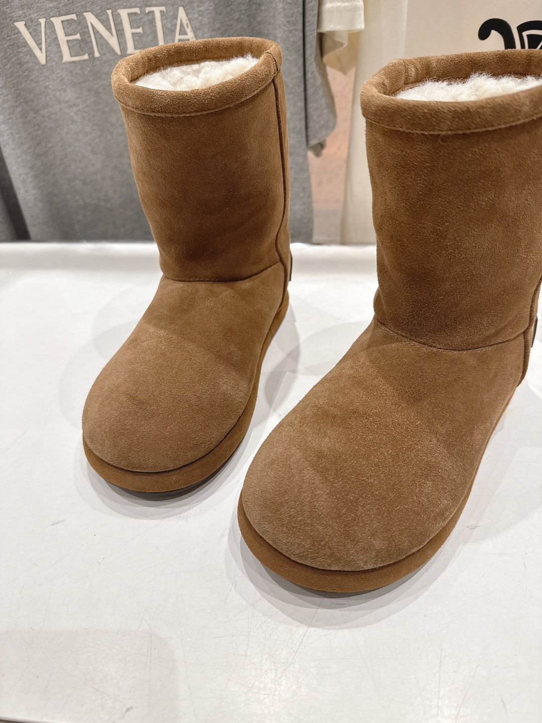 高版本出厂 BALENCIAGA*巴黎世家F022 2025ss秋冬新款羊毛短靴雪地靴冬日凛凛🏂🏻不可缺