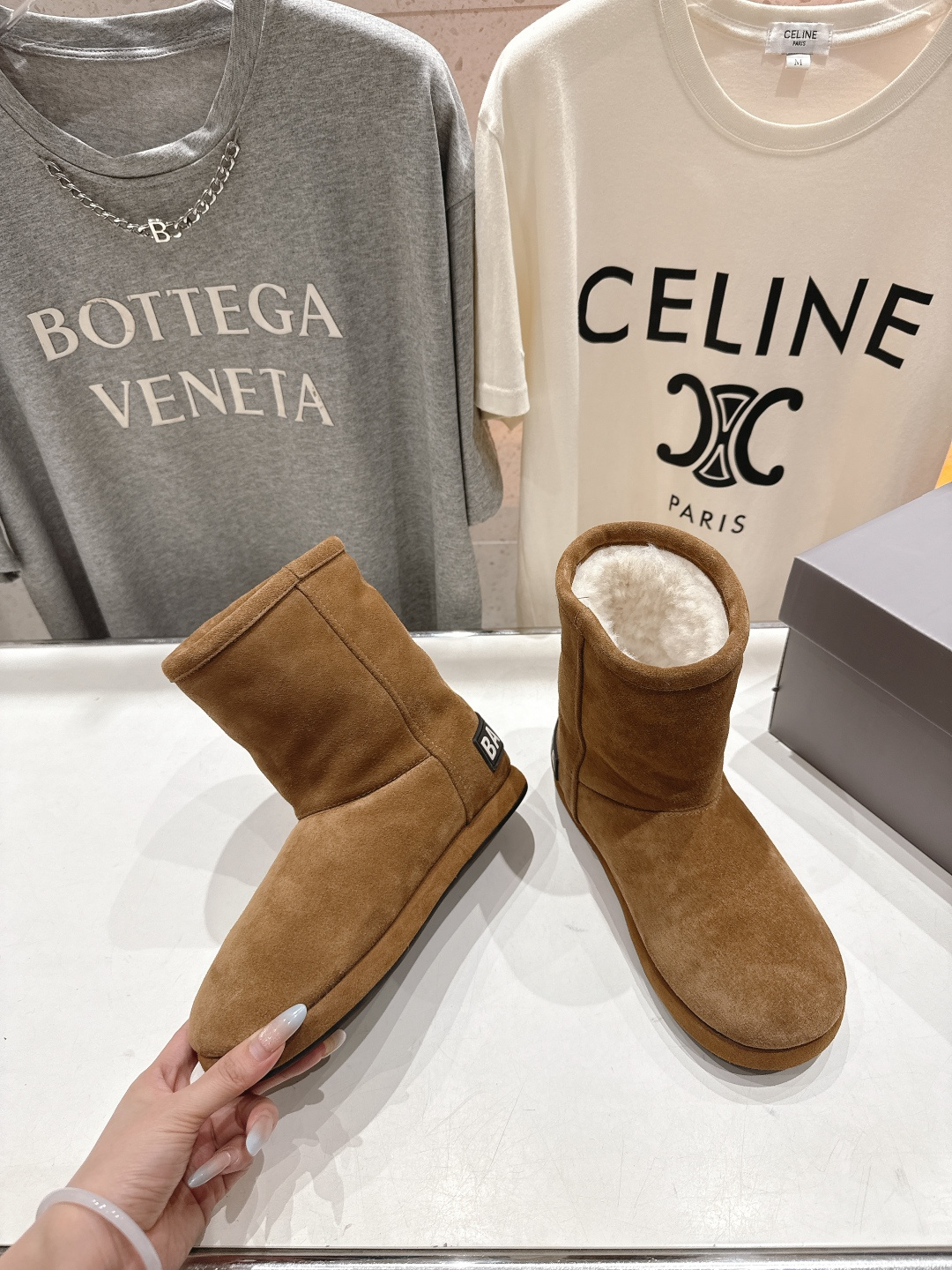 高版本出厂 BALENCIAGA*巴黎世家F022 2025ss秋冬新款羊毛短靴雪地靴冬日凛凛🏂🏻不可缺