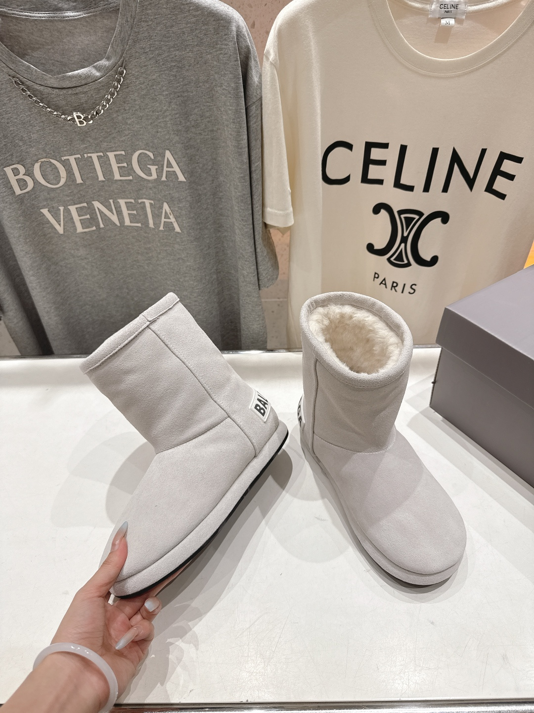 高版本出厂 BALENCIAGA*巴黎世家F022 2025ss秋冬新款羊毛短靴雪地靴冬日凛凛🏂🏻不可缺