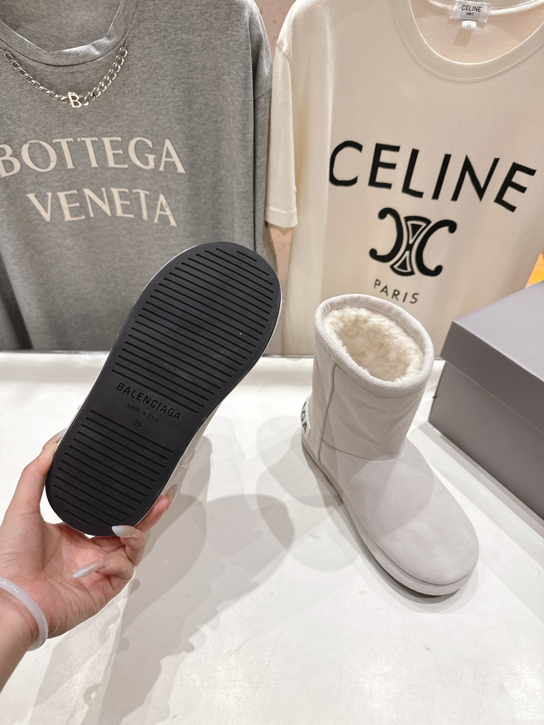 高版本出厂 BALENCIAGA*巴黎世家F022 2025ss秋冬新款羊毛短靴雪地靴冬日凛凛🏂🏻不可缺