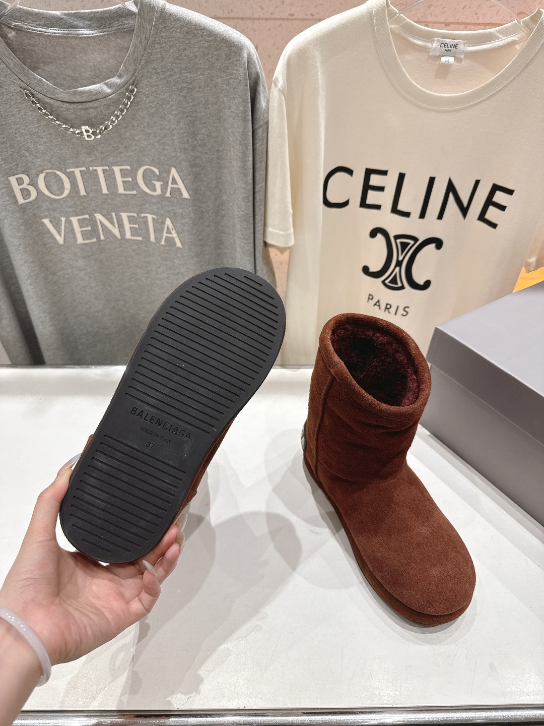 高版本出厂 BALENCIAGA*巴黎世家F022 2025ss秋冬新款羊毛短靴雪地靴冬日凛凛🏂🏻不可缺