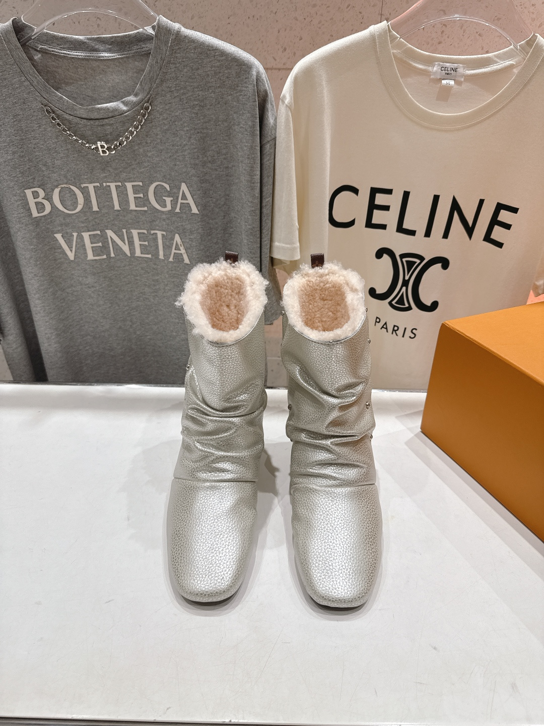 高版本出厂 LOUIS VUITTON 25ss LV驴牌秋冬新款保暖短靴雪地靴楦型百搭瘦脚yyds.造