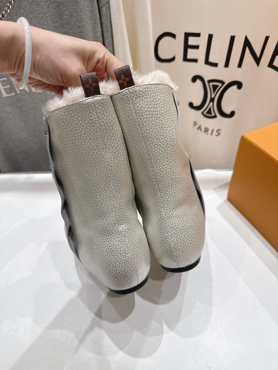 高版本出厂 LOUIS VUITTON 25ss LV驴牌秋冬新款保暖短靴雪地靴楦型百搭瘦脚yyds.造