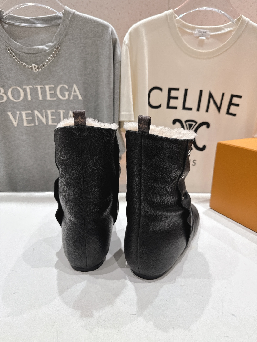 高版本出厂 LOUIS VUITTON 25ss LV驴牌秋冬新款保暖短靴雪地靴楦型百搭瘦脚yyds.造