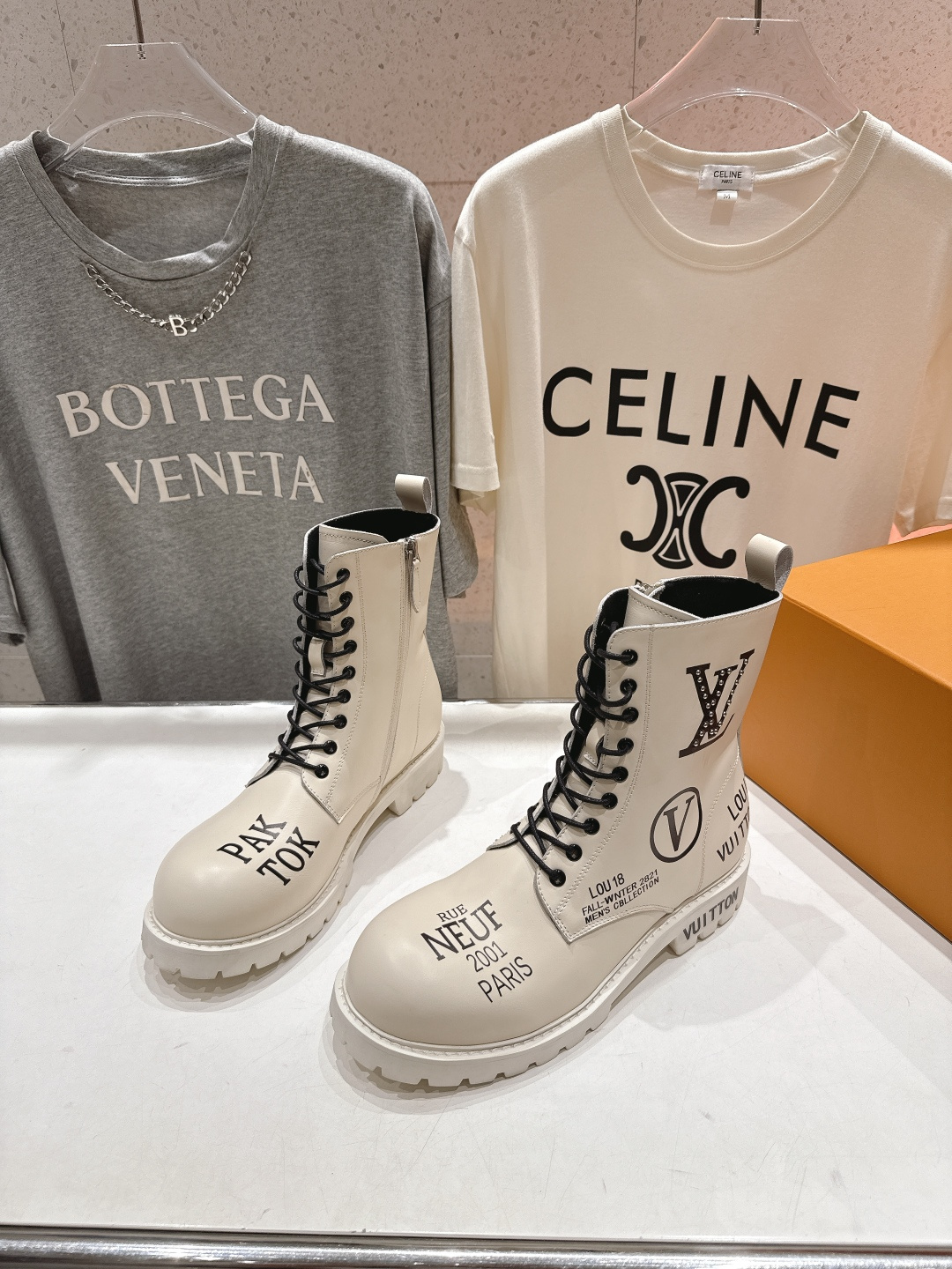 高版本出厂 情侣款 LOUIS VUITTON 25ss LV驴牌新款系带情侣英伦风帅气马丁靴短靴楦型百