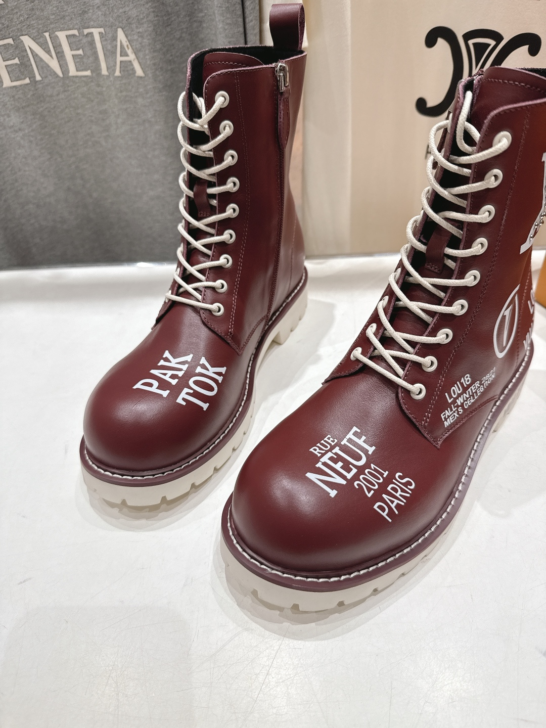 高版本出厂 情侣款 LOUIS VUITTON 25ss LV驴牌新款系带情侣英伦风帅气马丁靴短靴楦型百