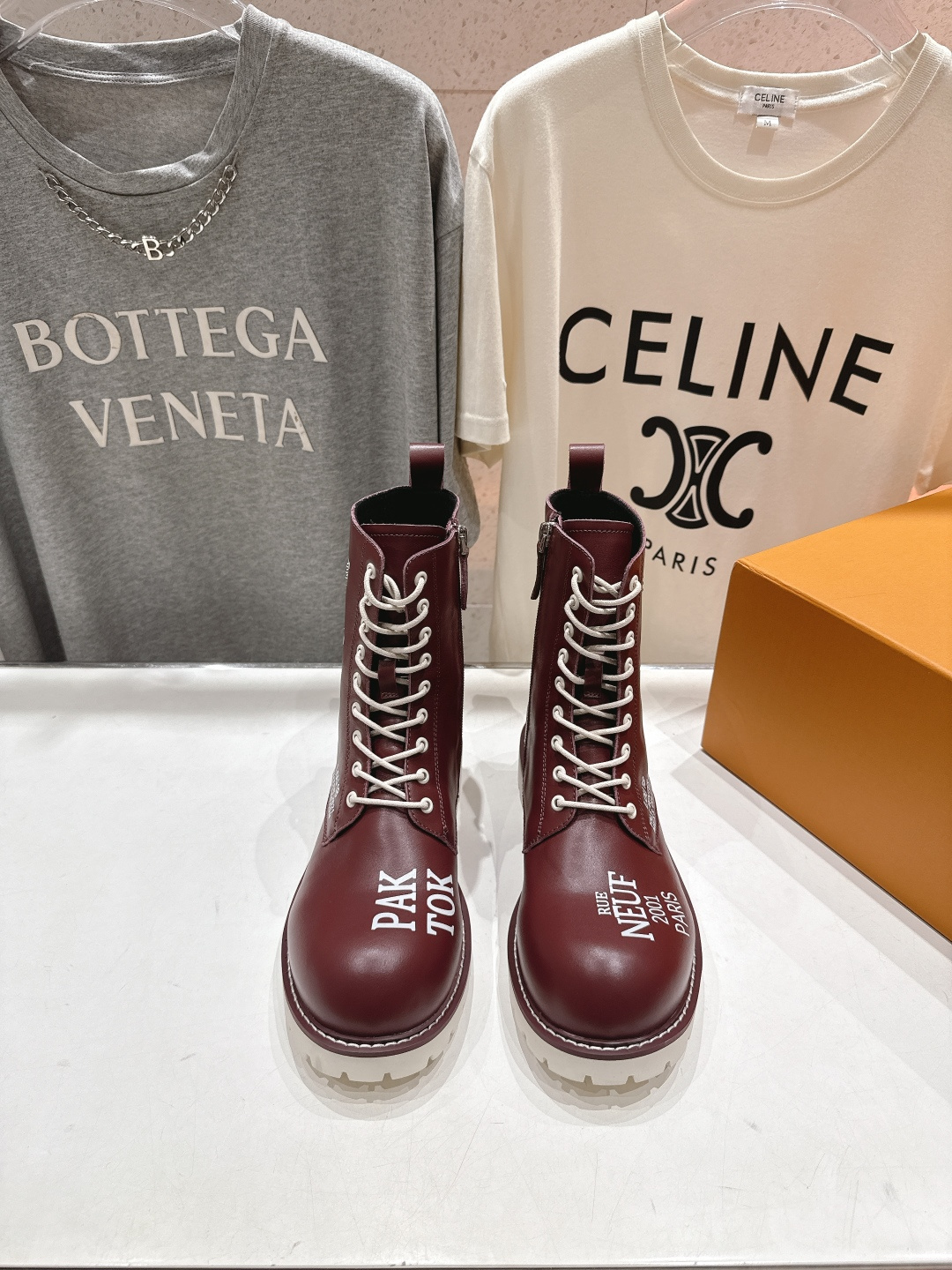 高版本出厂 情侣款 LOUIS VUITTON 25ss LV驴牌新款系带情侣英伦风帅气马丁靴短靴楦型百