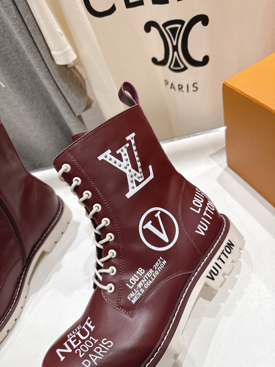 高版本出厂 情侣款 LOUIS VUITTON 25ss LV驴牌新款系带情侣英伦风帅气马丁靴短靴楦型百