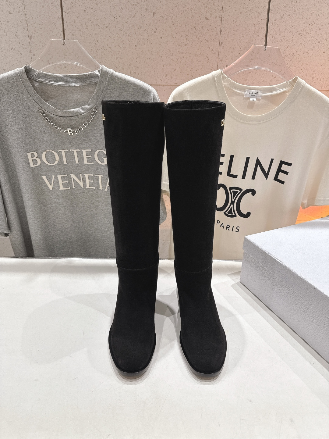 高版本出厂 Dior*迪奥D家F031 2025ss秋冬新款️平底长靴，强烈推荐款～气质十足的女王范.最