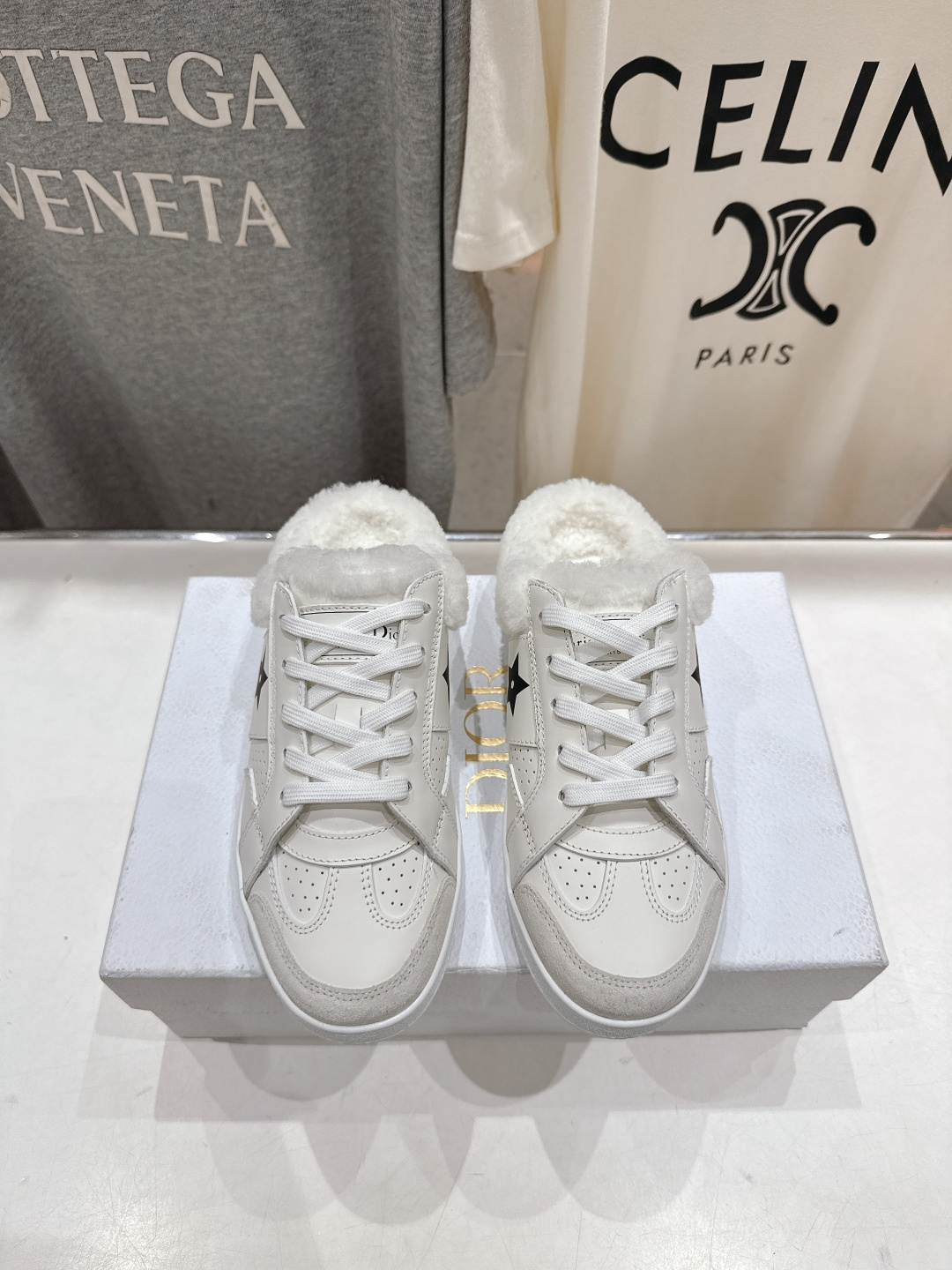 市场高版本 Dior Star 迪奥D家F037 2025ss秋冬新款半拖羊毛里休闲鞋小白鞋延续经久不衰