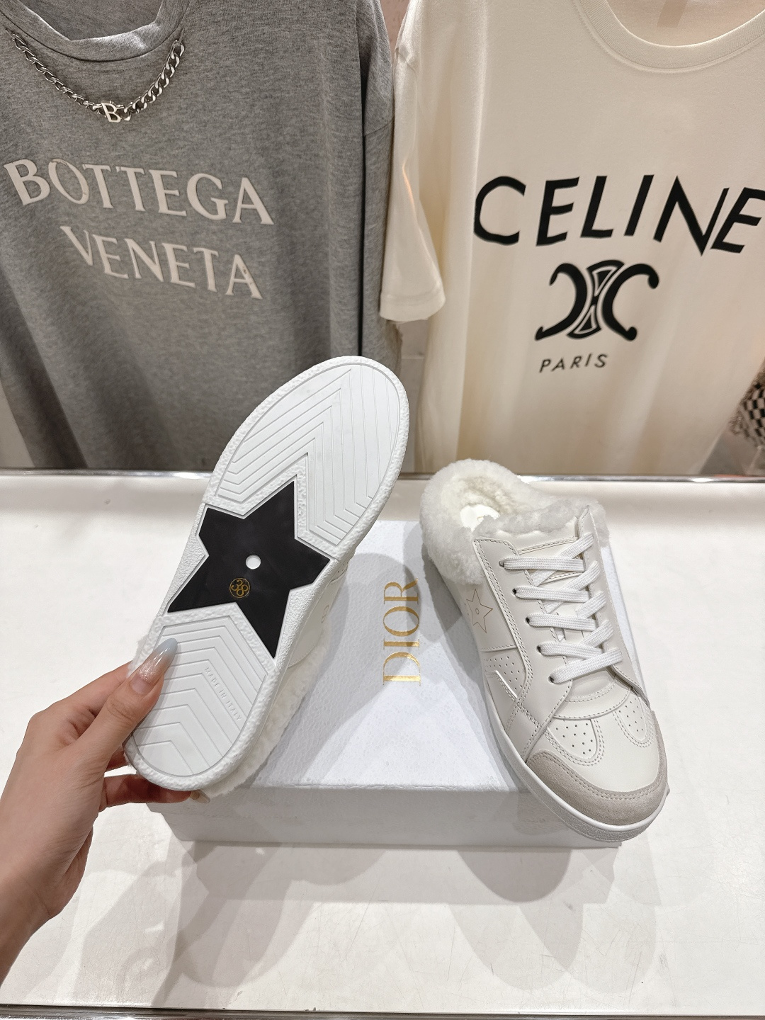 市场高版本 Dior Star 迪奥D家F037 2025ss秋冬新款半拖羊毛里休闲鞋小白鞋延续经久不衰