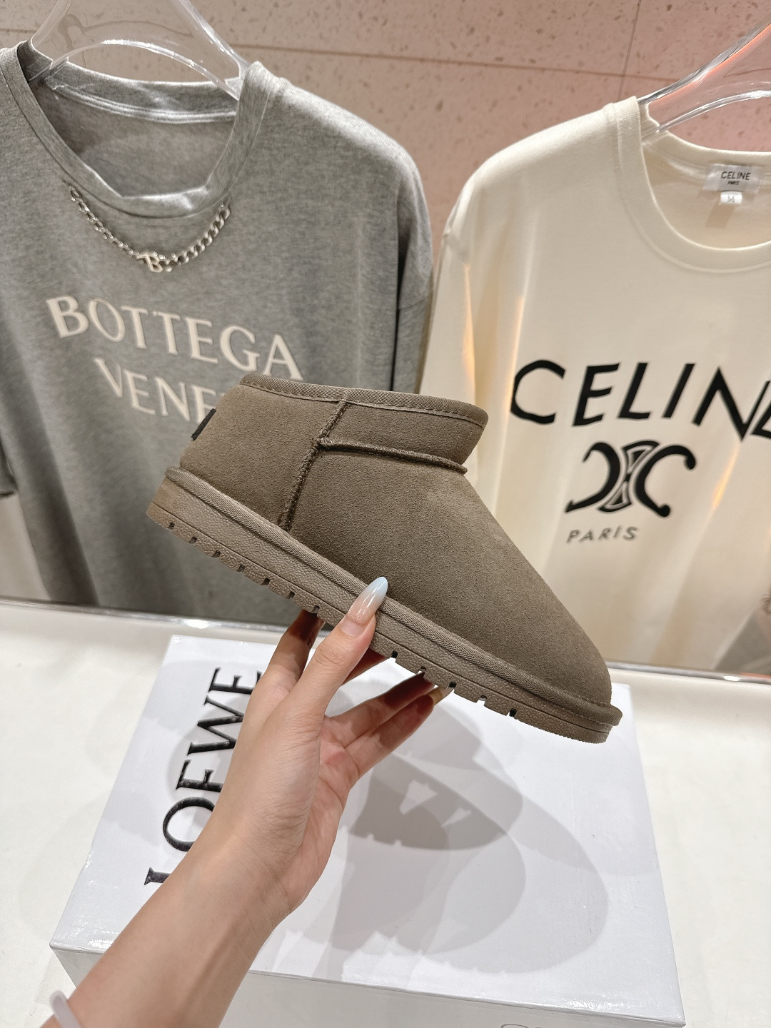 高版本出厂 Loewe/罗意威F036 25ss冬季最新毛里雪地靴毛毛靴小短靴～顶级版本 罗意威毛毛靴这