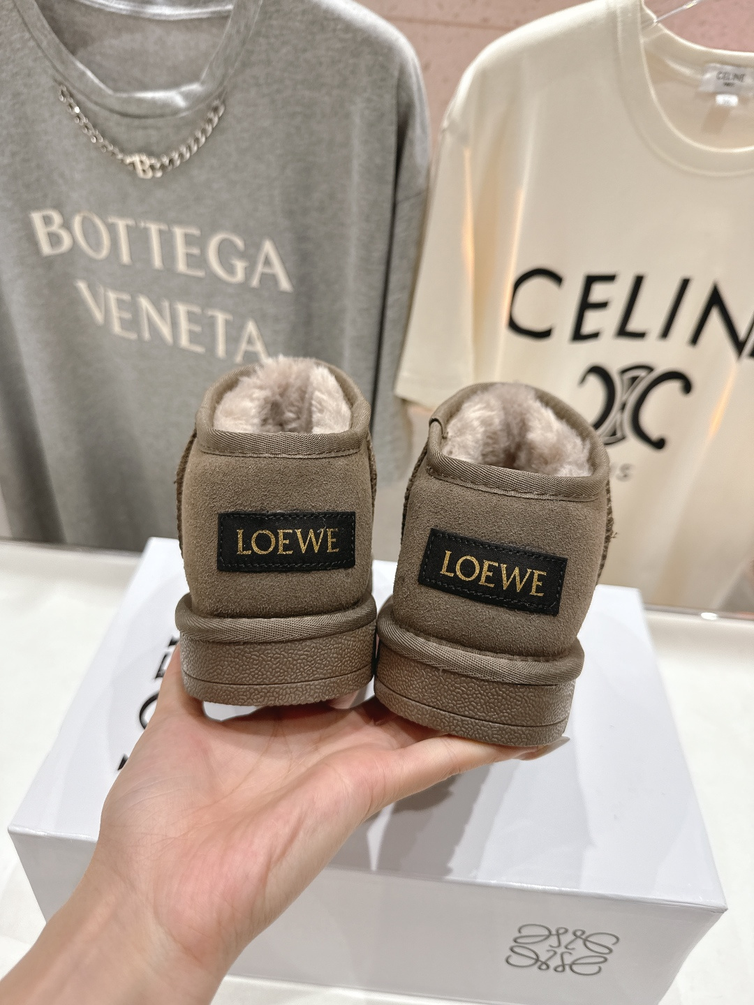 高版本出厂 Loewe/罗意威F036 25ss冬季最新毛里雪地靴毛毛靴小短靴～顶级版本 罗意威毛毛靴这