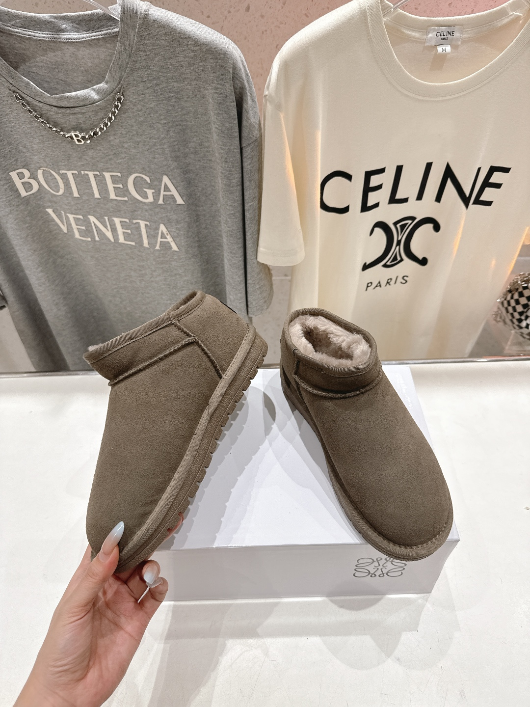 高版本出厂 Loewe/罗意威F036 25ss冬季最新毛里雪地靴毛毛靴小短靴～顶级版本 罗意威毛毛靴这