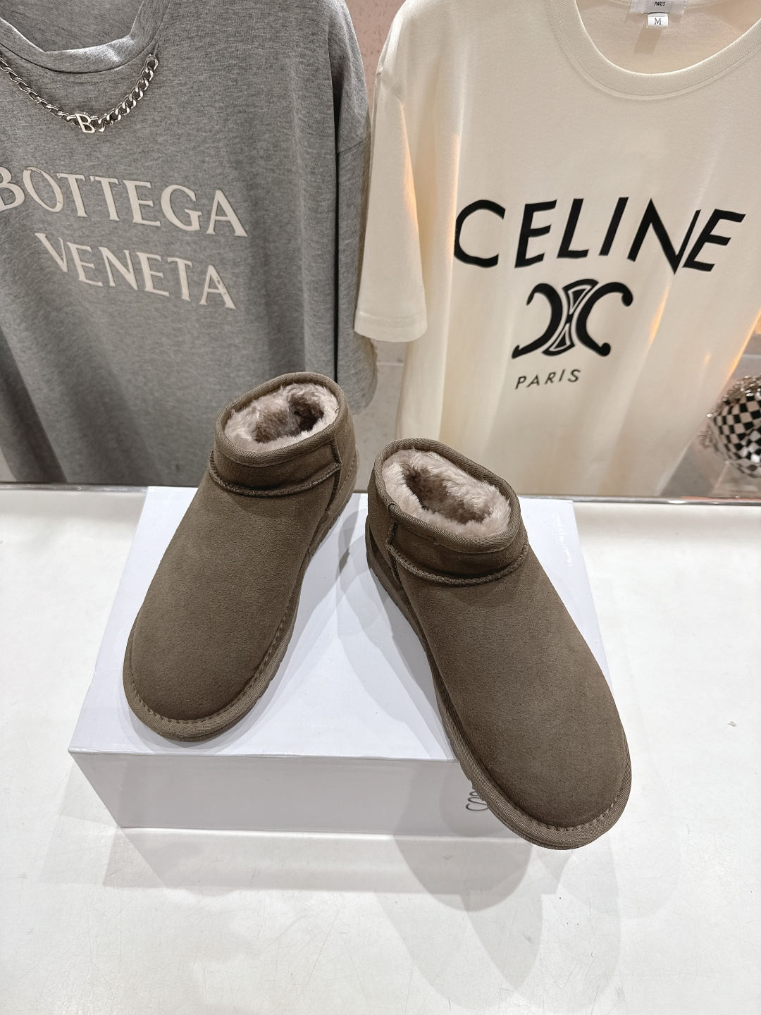 高版本出厂 Loewe/罗意威F036 25ss冬季最新毛里雪地靴毛毛靴小短靴～顶级版本 罗意威毛毛靴这