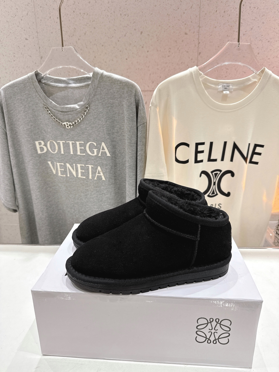 高版本出厂 Loewe/罗意威F036 25ss冬季最新毛里雪地靴毛毛靴小短靴～顶级版本 罗意威毛毛靴这