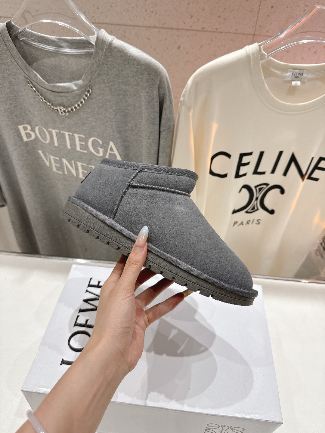 高版本出厂 Loewe/罗意威F036 25ss冬季最新毛里雪地靴毛毛靴小短靴～顶级版本 罗意威毛毛靴这