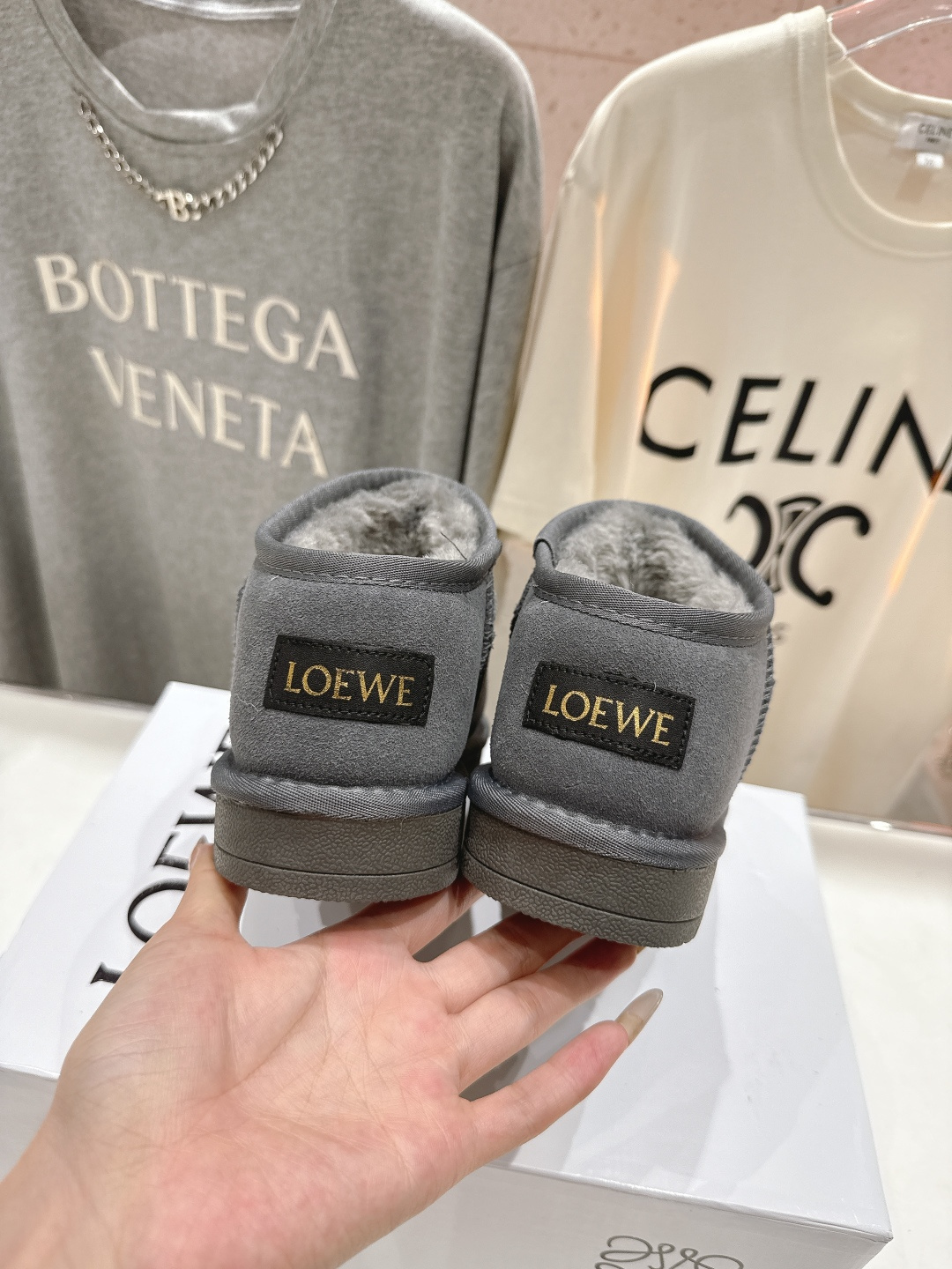 高版本出厂 Loewe/罗意威F036 25ss冬季最新毛里雪地靴毛毛靴小短靴～顶级版本 罗意威毛毛靴这