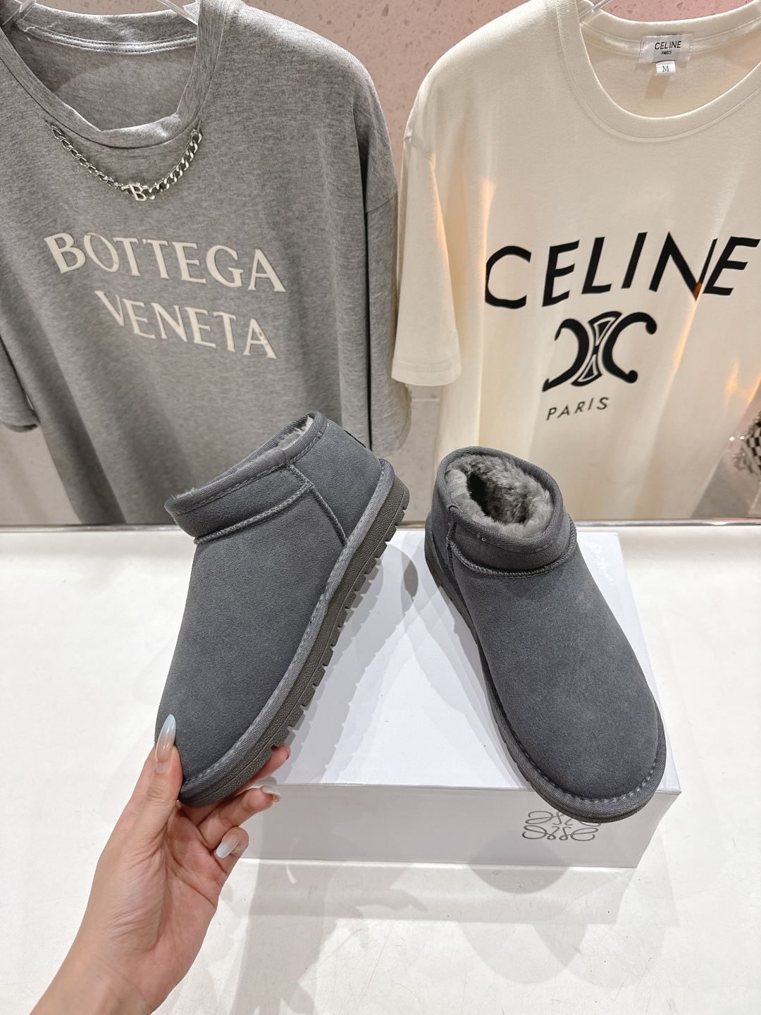 高版本出厂 Loewe/罗意威F036 25ss冬季最新毛里雪地靴毛毛靴小短靴～顶级版本 罗意威毛毛靴这