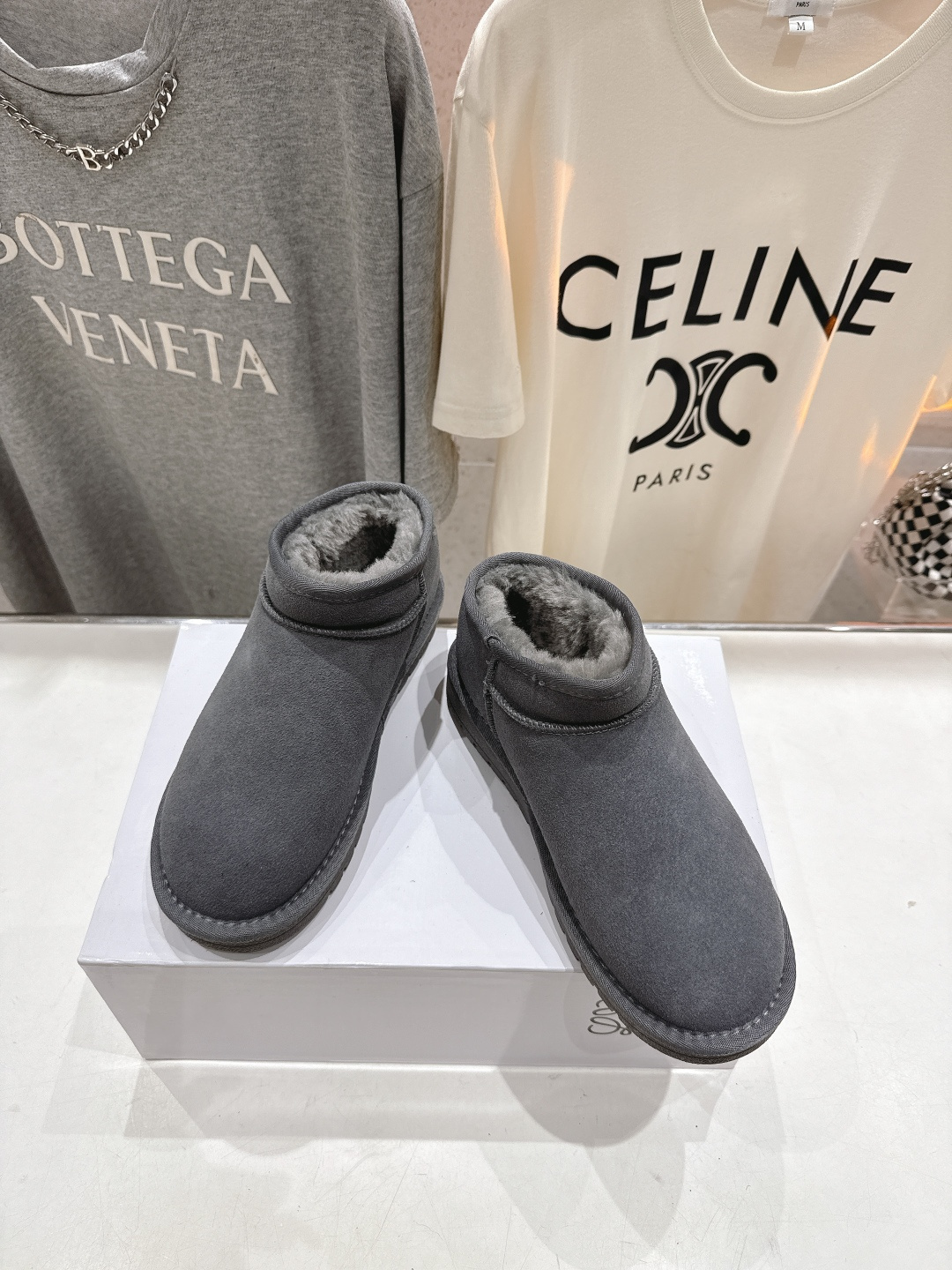 高版本出厂 Loewe/罗意威F036 25ss冬季最新毛里雪地靴毛毛靴小短靴～顶级版本 罗意威毛毛靴这