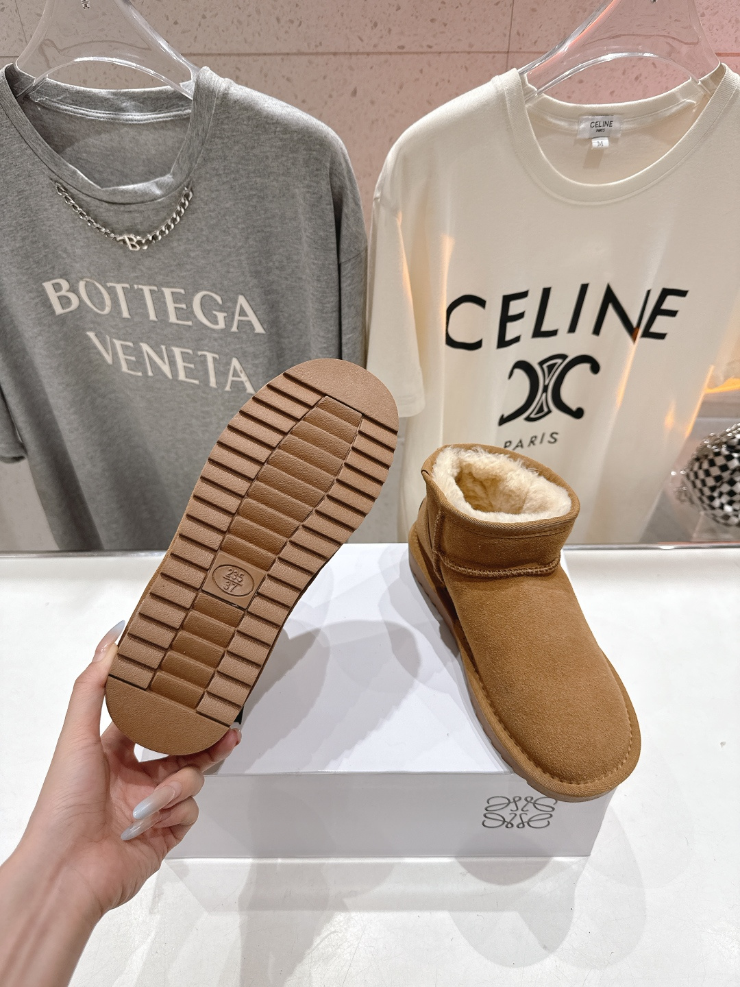 高版本出厂 Loewe/罗意威F036 25ss冬季最新毛里雪地靴毛毛靴小短靴～顶级版本 罗意威毛毛靴这