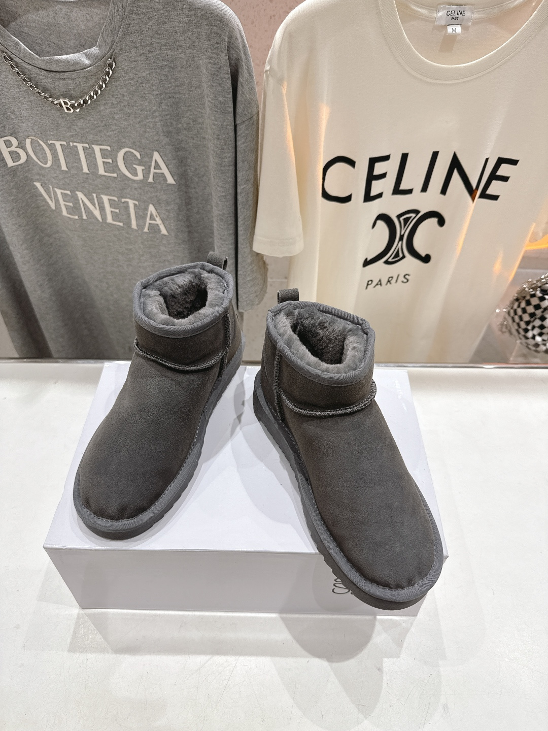 高版本出厂 Loewe/罗意威F036 25ss冬季最新毛里雪地靴毛毛靴小短靴～顶级版本 罗意威毛毛靴这