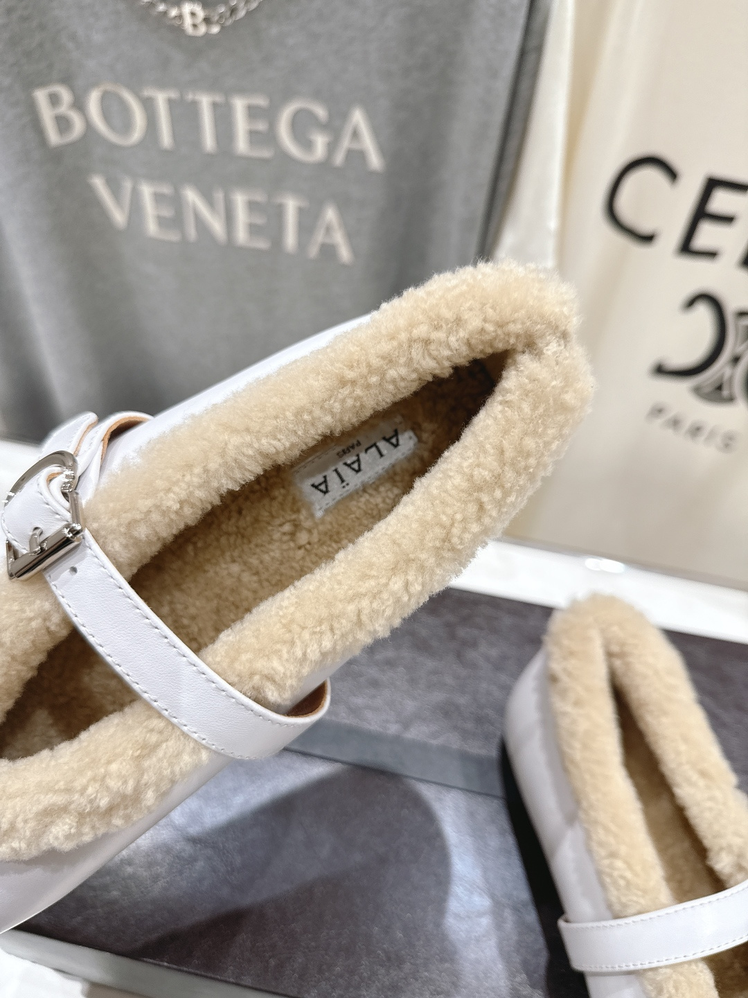 高版本出厂 毛里 独家新品 Alaia 阿莱亚25ss/秋冬走秀款平底羊毛里玛丽珍芭蕾舞鞋休闲鞋章小蕙同