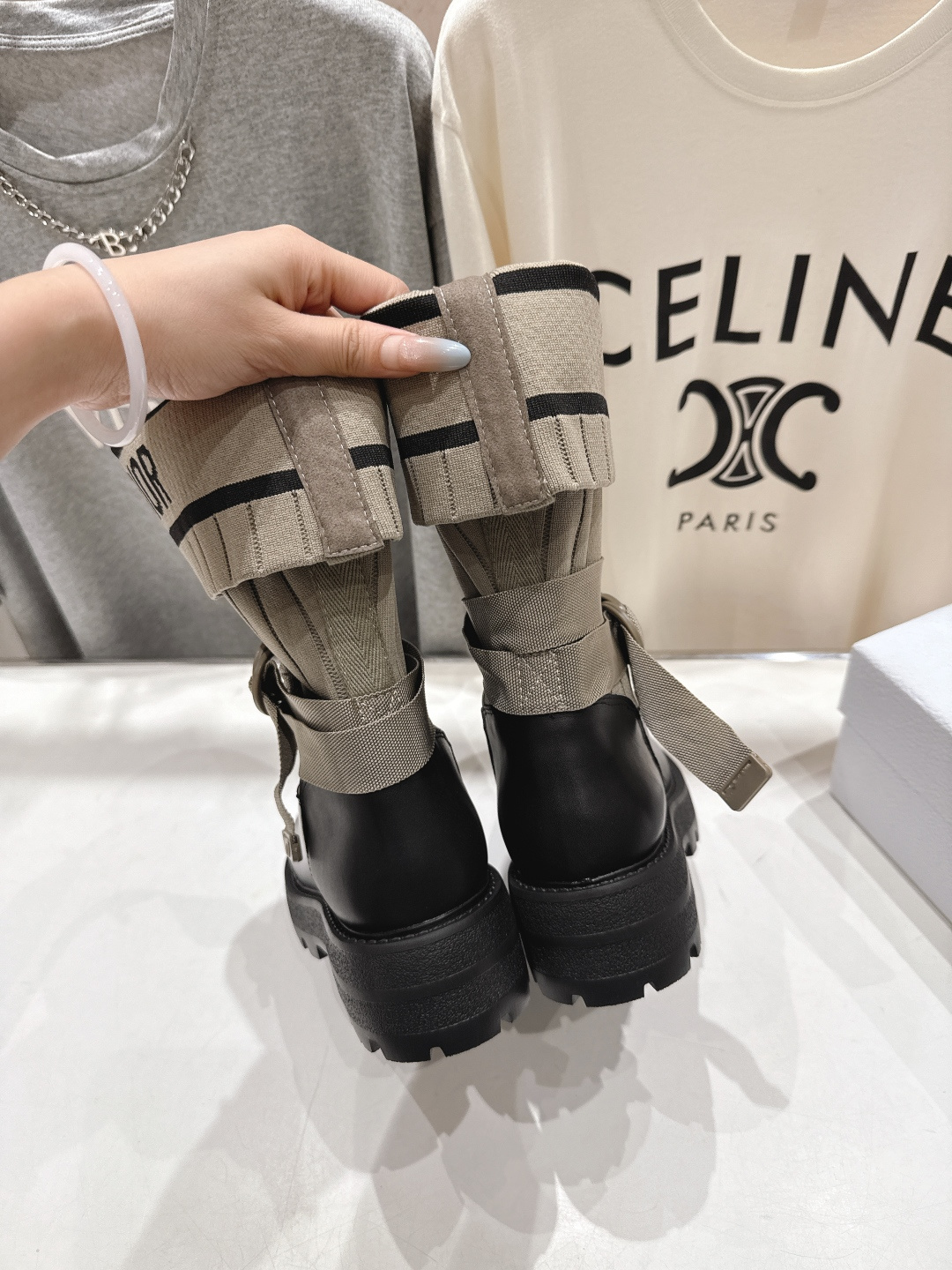 高版本出厂 Dior*迪奥 D家F019 2025ss走秀款工装中筒靴 小红书爆款，各大明星网红的最爱～