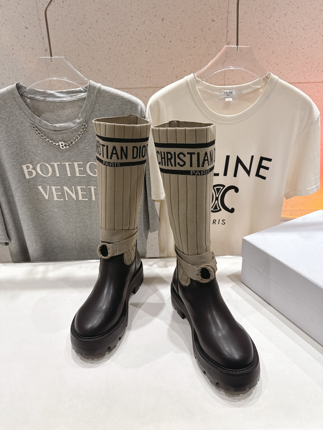 高版本出厂 Dior*迪奥 D家F019 2025ss走秀款工装中筒靴 小红书爆款，各大明星网红的最爱～
