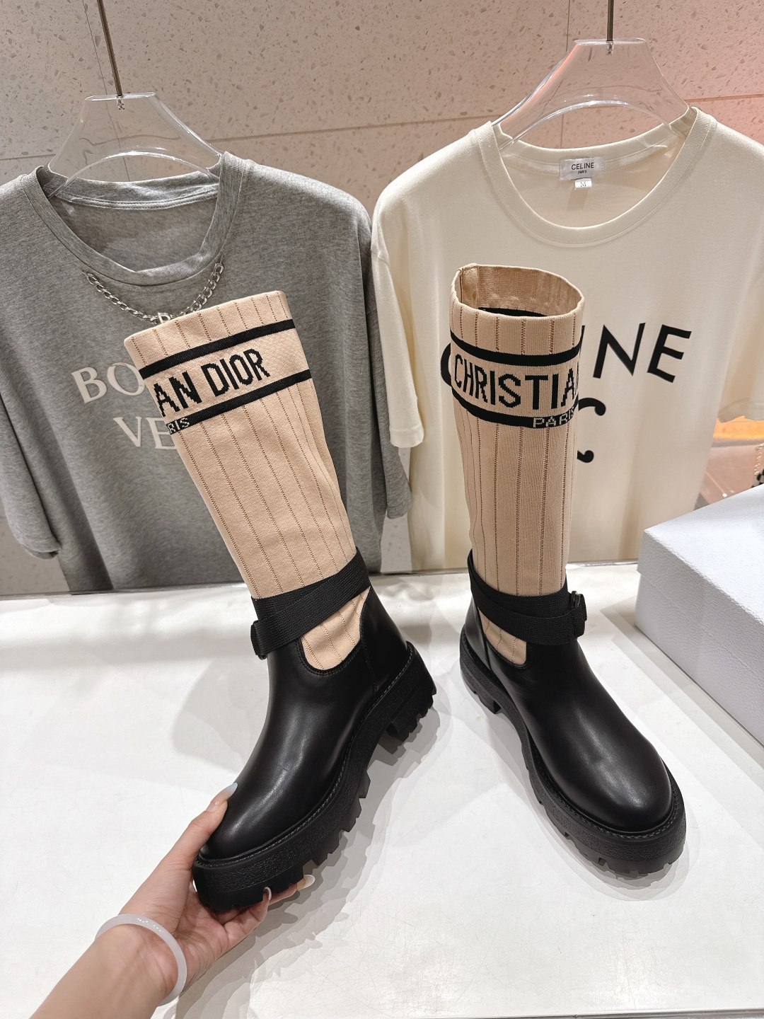 高版本出厂 Dior*迪奥 D家F019 2025ss走秀款工装中筒靴 小红书爆款，各大明星网红的最爱～