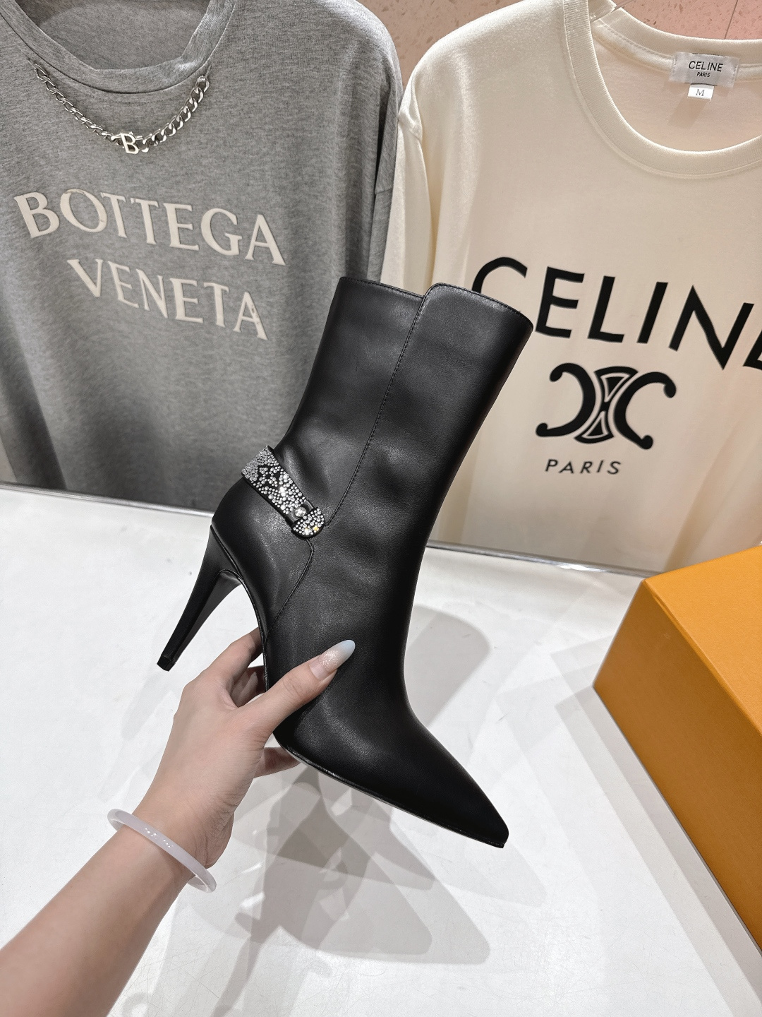 高版本出厂 LOUIS VUITTON 25ss LV驴牌秋冬新款高跟短靴楦型百搭瘦脚yyds.造型立体