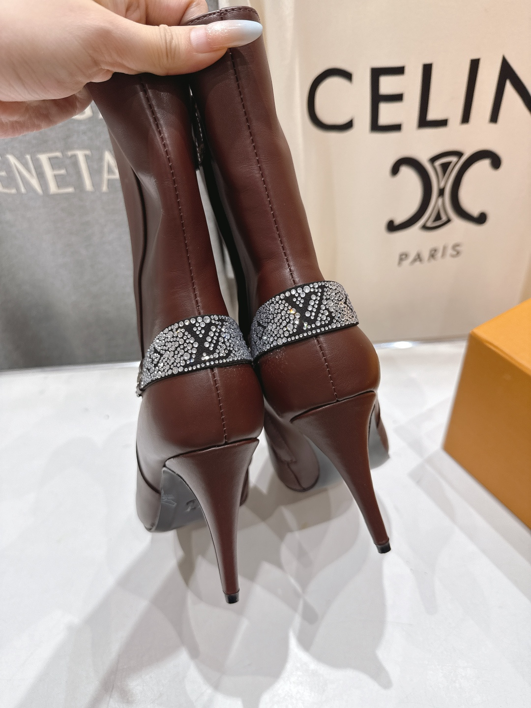 高版本出厂 LOUIS VUITTON 25ss LV驴牌秋冬新款高跟短靴楦型百搭瘦脚yyds.造型立体