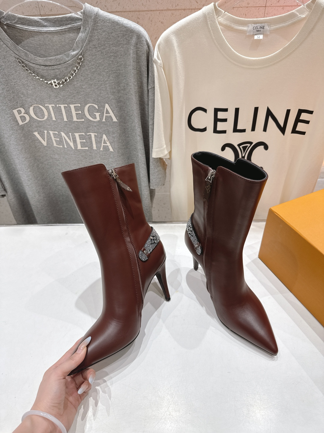 高版本出厂 LOUIS VUITTON 25ss LV驴牌秋冬新款高跟短靴楦型百搭瘦脚yyds.造型立体