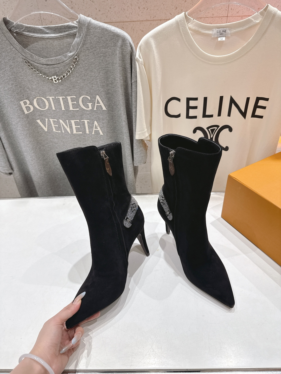 高版本出厂 LOUIS VUITTON 25ss LV驴牌秋冬新款高跟短靴楦型百搭瘦脚yyds.造型立体