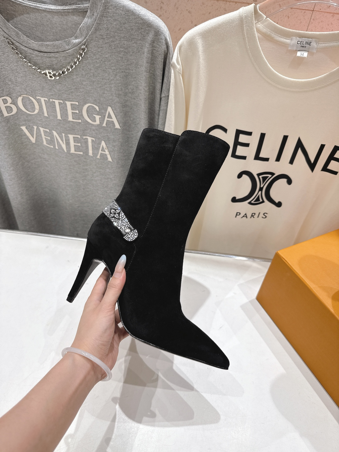 高版本出厂 LOUIS VUITTON 25ss LV驴牌秋冬新款高跟短靴楦型百搭瘦脚yyds.造型立体