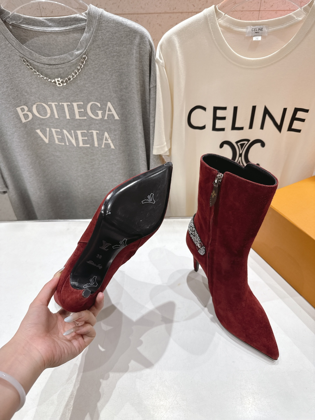 高版本出厂 LOUIS VUITTON 25ss LV驴牌秋冬新款高跟短靴楦型百搭瘦脚yyds.造型立体