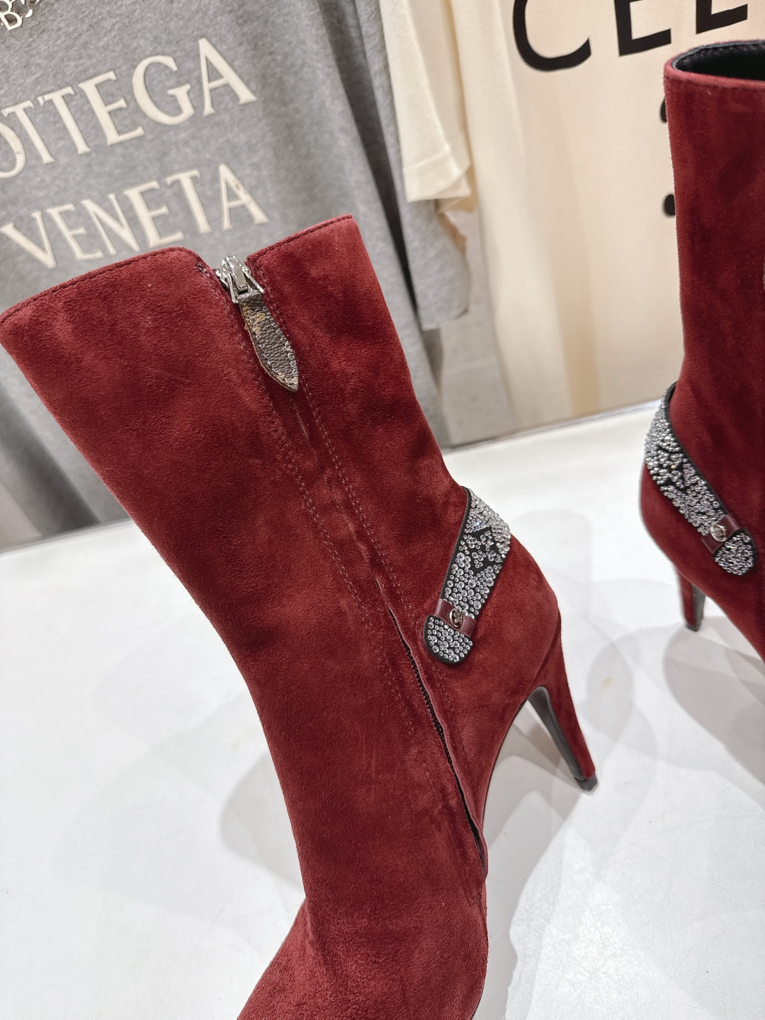 高版本出厂 LOUIS VUITTON 25ss LV驴牌秋冬新款高跟短靴楦型百搭瘦脚yyds.造型立体