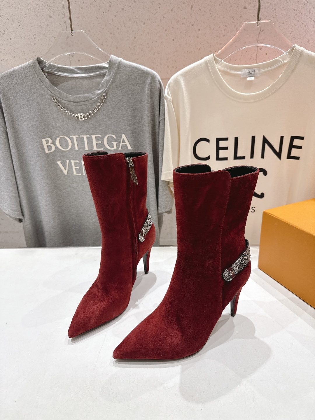 高版本出厂 LOUIS VUITTON 25ss LV驴牌秋冬新款高跟短靴楦型百搭瘦脚yyds.造型立体