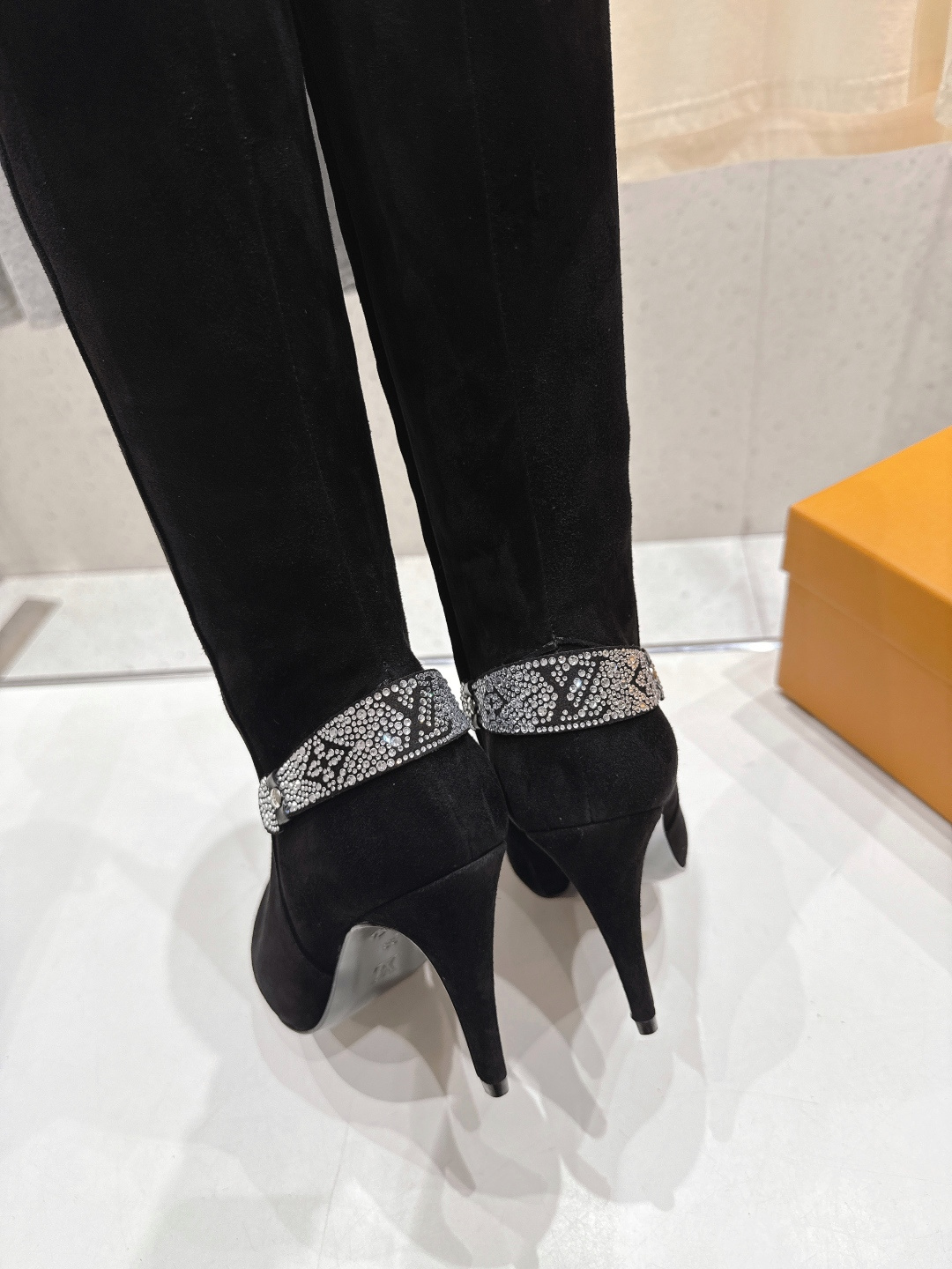 高版本出厂 LOUIS VUITTON 25ss LV驴牌秋冬新款高跟长靴楦型百搭瘦脚yyds.造型立体