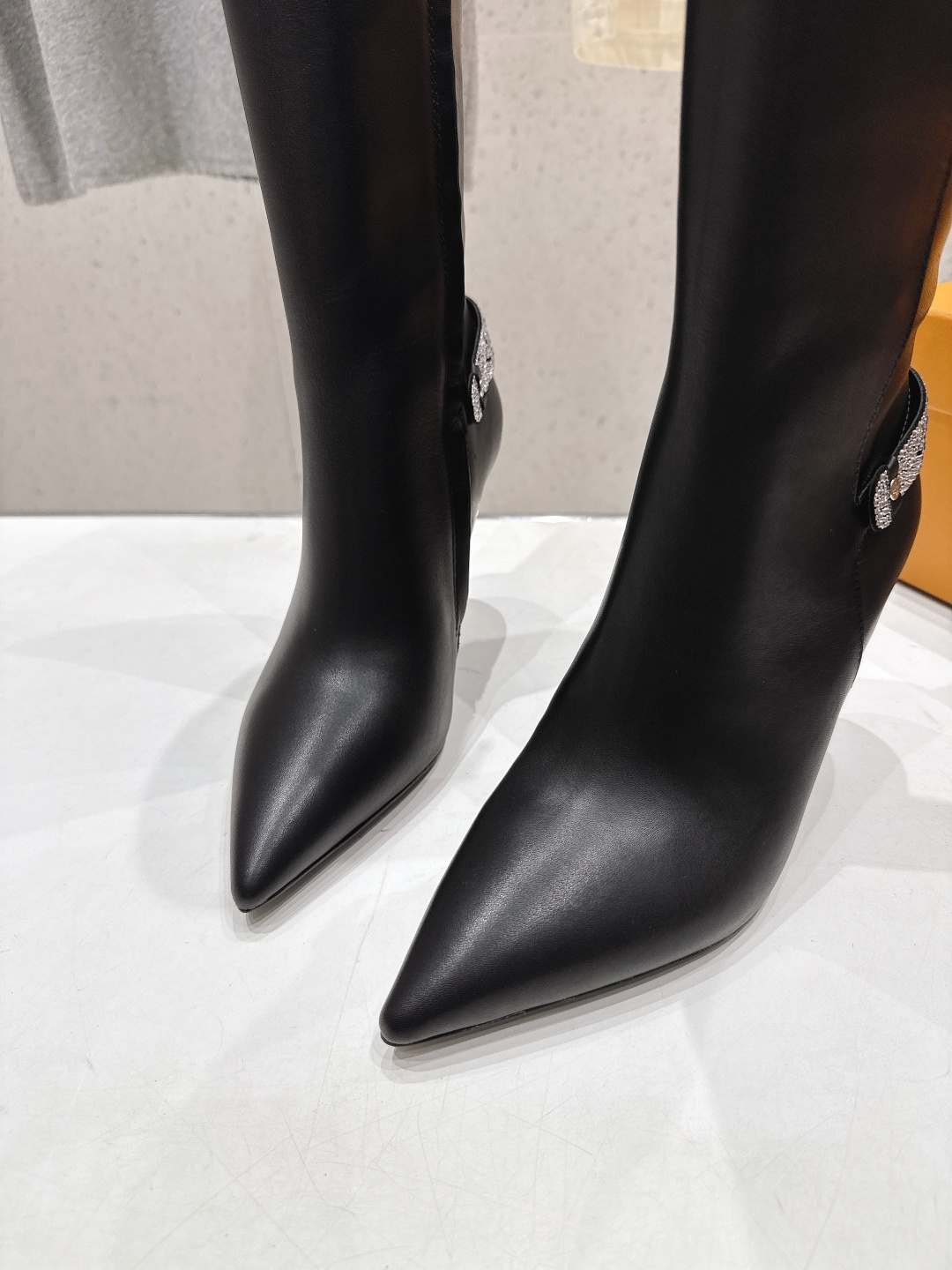 高版本出厂 LOUIS VUITTON 25ss LV驴牌秋冬新款高跟长靴楦型百搭瘦脚yyds.造型立体