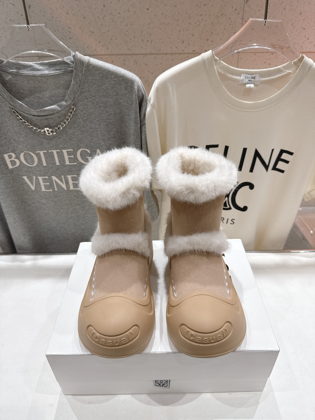 高版本出厂 Loewe/罗意威F036 25ss冬季最新保暖雪地靴羊毛靴顶级版本，这么保暖还能这么轻这么