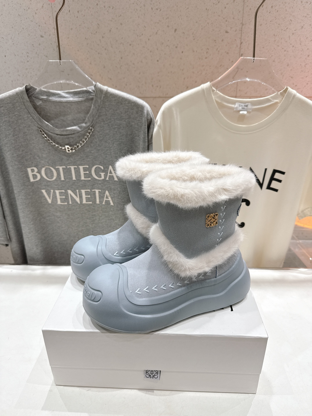 高版本出厂 Loewe/罗意威F036 25ss冬季最新保暖雪地靴羊毛靴顶级版本，这么保暖还能这么轻这么