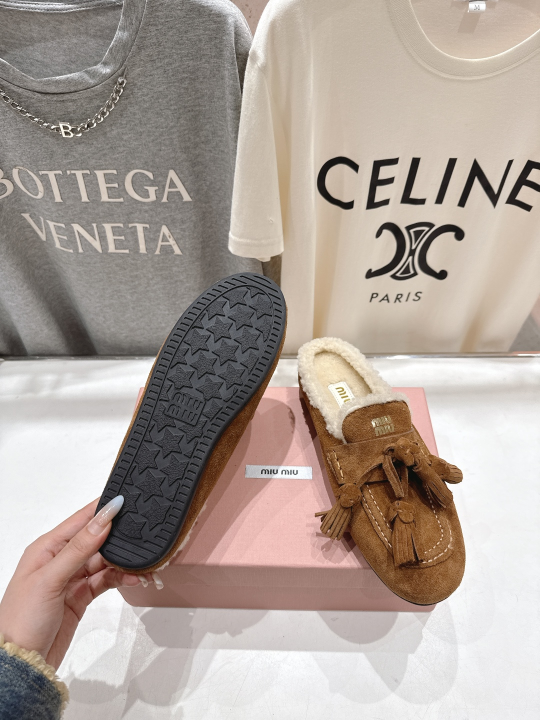 高版本出厂 毛里 MiuMiu/缪缪F051 2025ss秋冬走秀款一脚蹬半拖驾车鞋加毛乐福鞋毛毛鞋这款