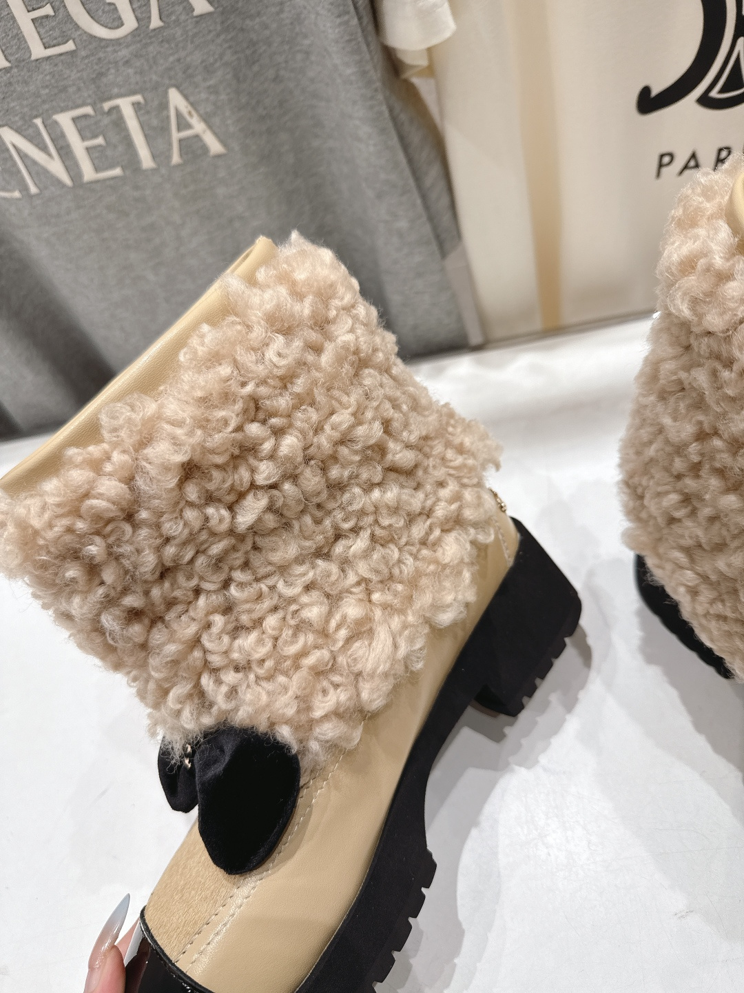 高版本出厂 Chanel*香奈儿F015小香家2025ss秋冬新款可爱风羊毛短靴秋冬香家必备爆款！拥有香